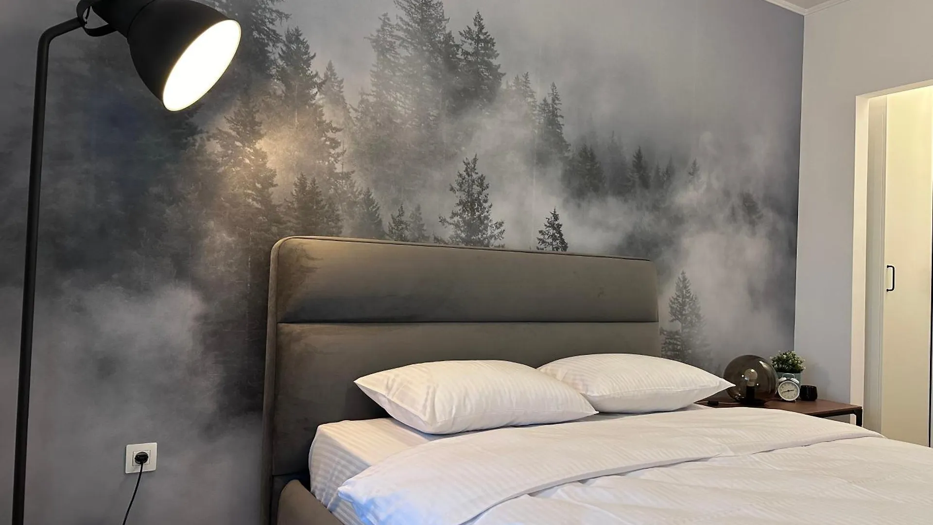 Mystic Meadow 142, Free Parking And Panoramic View Apartment Bucharest 0*,  Romania